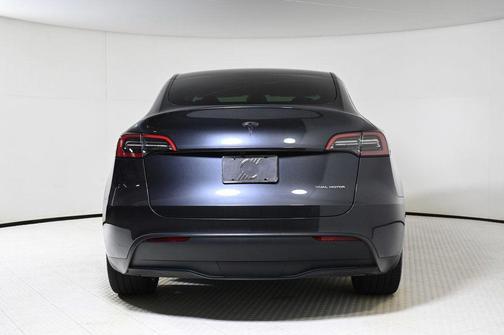 2025 Tesla Model Y Long Range