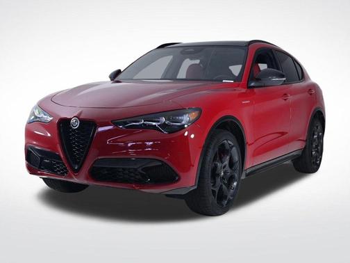 2025 Alfa Romeo Stelvio Base