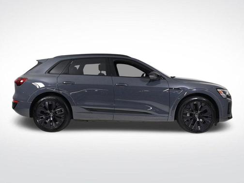 2024 Audi Q8 e-tron Premium