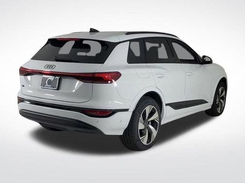 2025 Audi Q6 e-tron Premium
