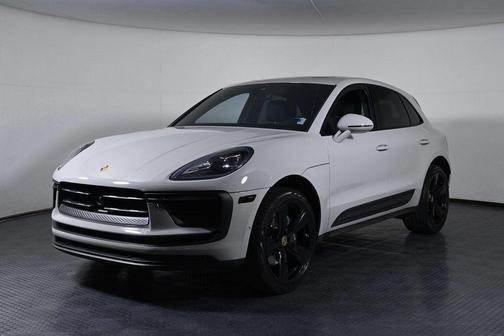2023 Porsche Macan Base