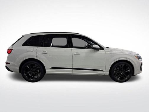 2026 Audi Q7 55 Premium Plus