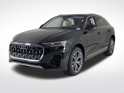 2025 Audi Q8 Premium Plus