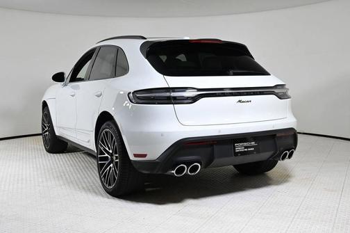 2024 Porsche Macan Base