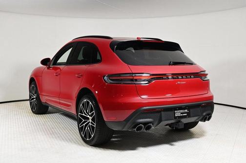2024 Porsche Macan Base