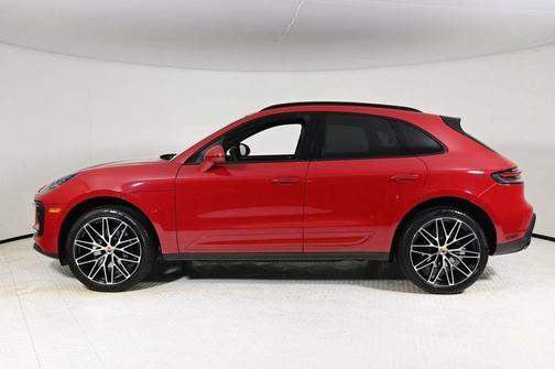 2024 Porsche Macan Base