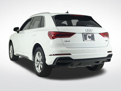 2025 Audi Q3 45 S line Premium