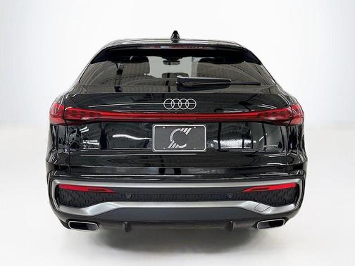 2025 Audi Q5 2.0T Premium