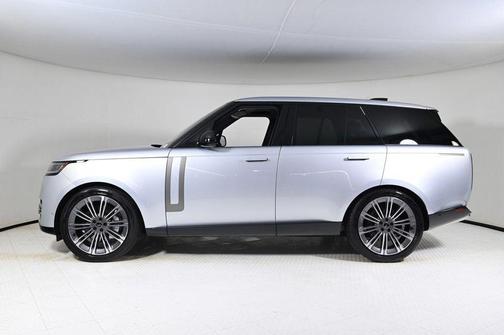 2023 Land Rover Range Rover P530 SE