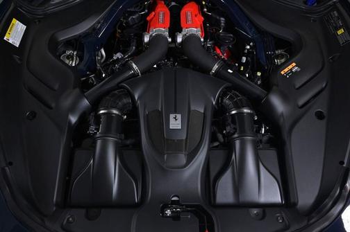 2021 Ferrari Roma Base