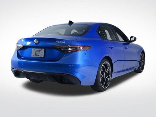 2025 Alfa Romeo Giulia Base