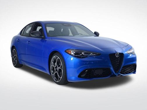 2025 Alfa Romeo Giulia Base