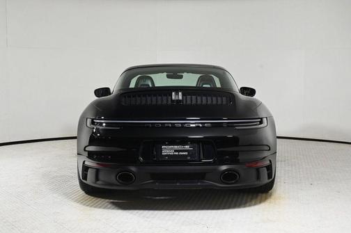 2023 Porsche 911 4 GTS