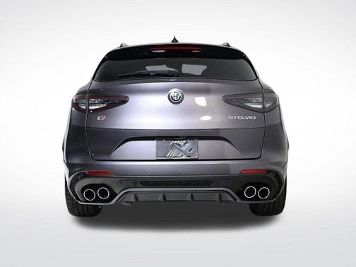 2024 Alfa Romeo Stelvio Quadrifoglio