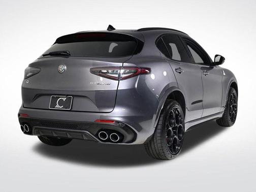 2024 Alfa Romeo Stelvio Quadrifoglio