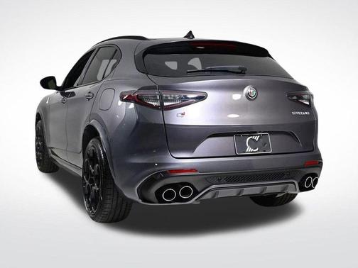 2024 Alfa Romeo Stelvio Quadrifoglio