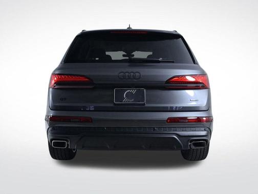 2026 Audi Q7 55 Premium Plus