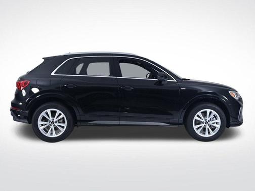 2025 Audi Q3 45 S line Premium