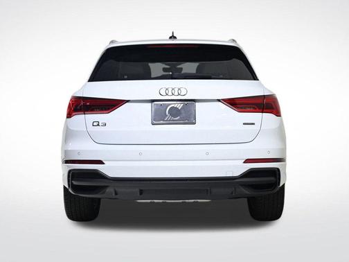 2024 Audi Q3 45 S line Premium