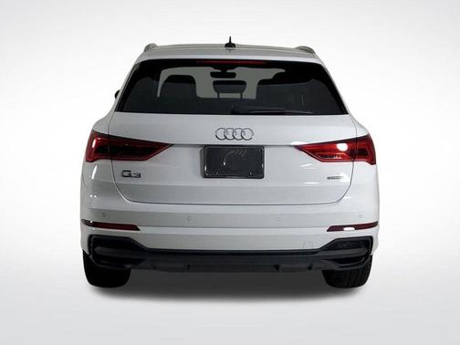 2025 Audi Q3 45 S line Premium