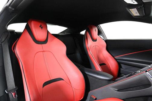 2021 Ferrari Roma Base