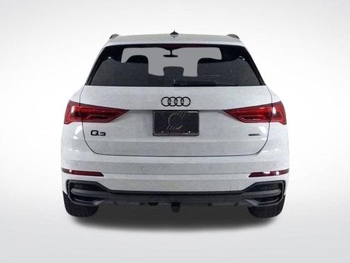 2025 Audi Q3 45 S line Premium