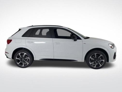 2025 Audi Q3 45 S line Premium