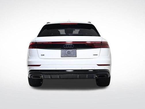 2025 Audi Q8 Prestige