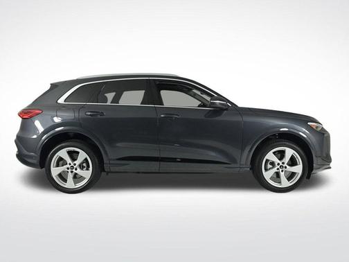 2025 Audi Q5 2.0T quattro Premium