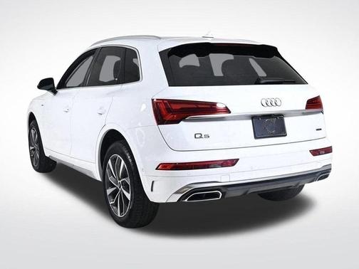 2022 Audi Q5 45 S line Prestige