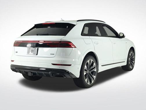 2026 Audi Q8 Premium Plus