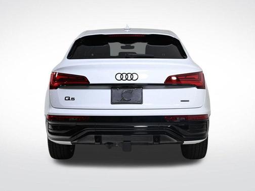 2024 Audi Q5 45 S line quattro Premium