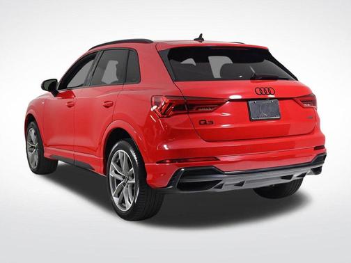2022 Audi Q3 45 S line Premium Plus