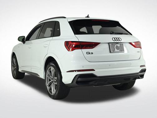 2025 Audi Q3 45 S line Premium