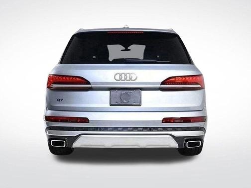 2025 Audi Q7 55 Premium