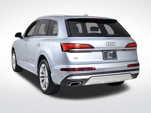 2025 Audi Q7 55 Premium