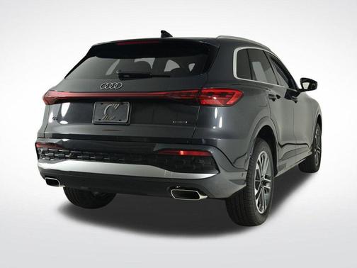 2025 Audi Q5 2.0T quattro Premium