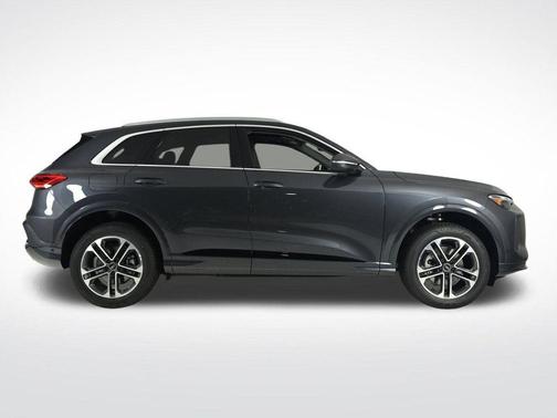 2025 Audi Q5 2.0T quattro Premium