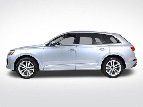 2025 Audi Q7 55 Premium