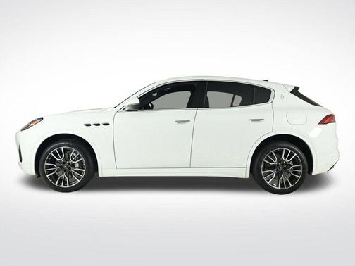 2025 Maserati Grecale Base
