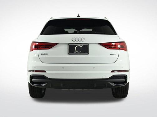 2025 Audi Q3 45 S line Premium