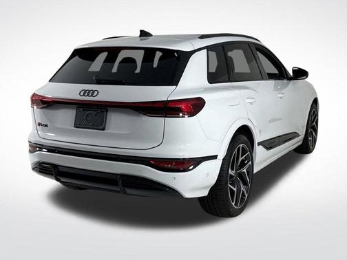 2025 Audi SQ6 e-tron Premium