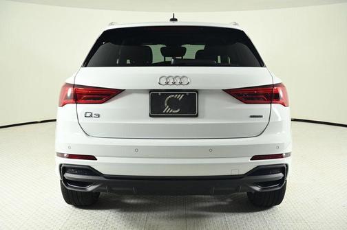 2025 Audi Q3 45 S line Premium