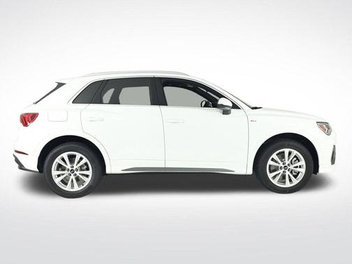 2025 Audi Q3 45 S line Premium