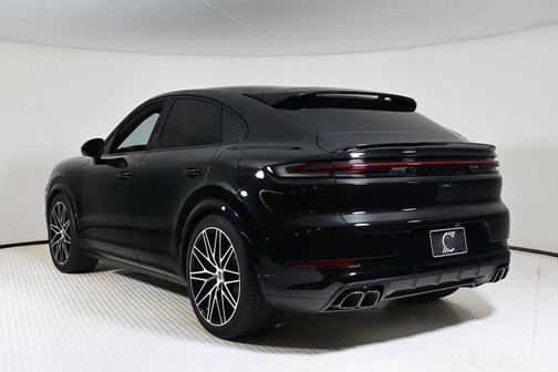 2025 Porsche Cayenne Turbo