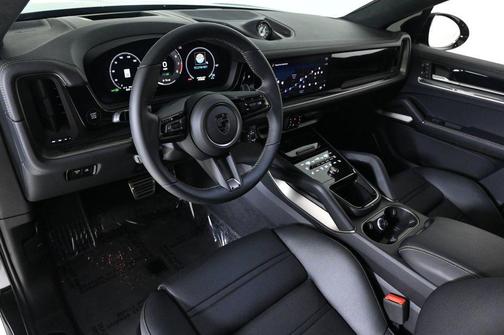 2025 Porsche Cayenne Turbo