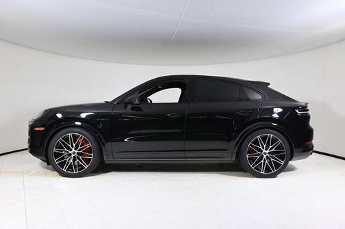 2025 Porsche Cayenne Turbo