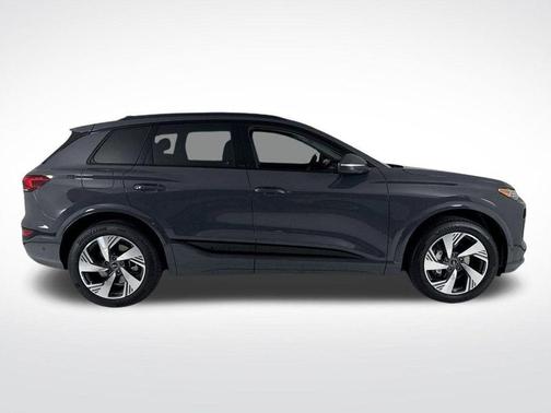 2025 Audi Q6 e-tron Premium
