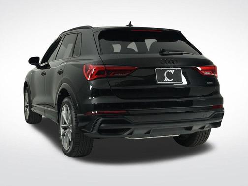 2025 Audi Q3 45 S line Premium
