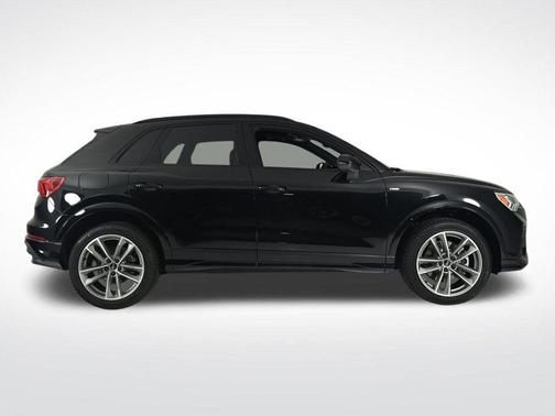 2025 Audi Q3 45 S line Premium